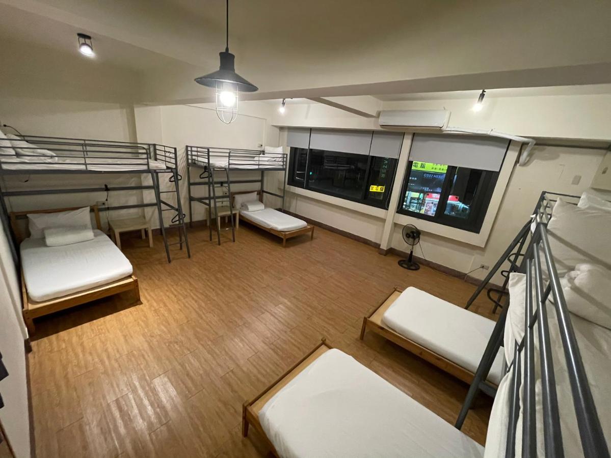 Chiayi Petite Hostel Ngoại thất bức ảnh