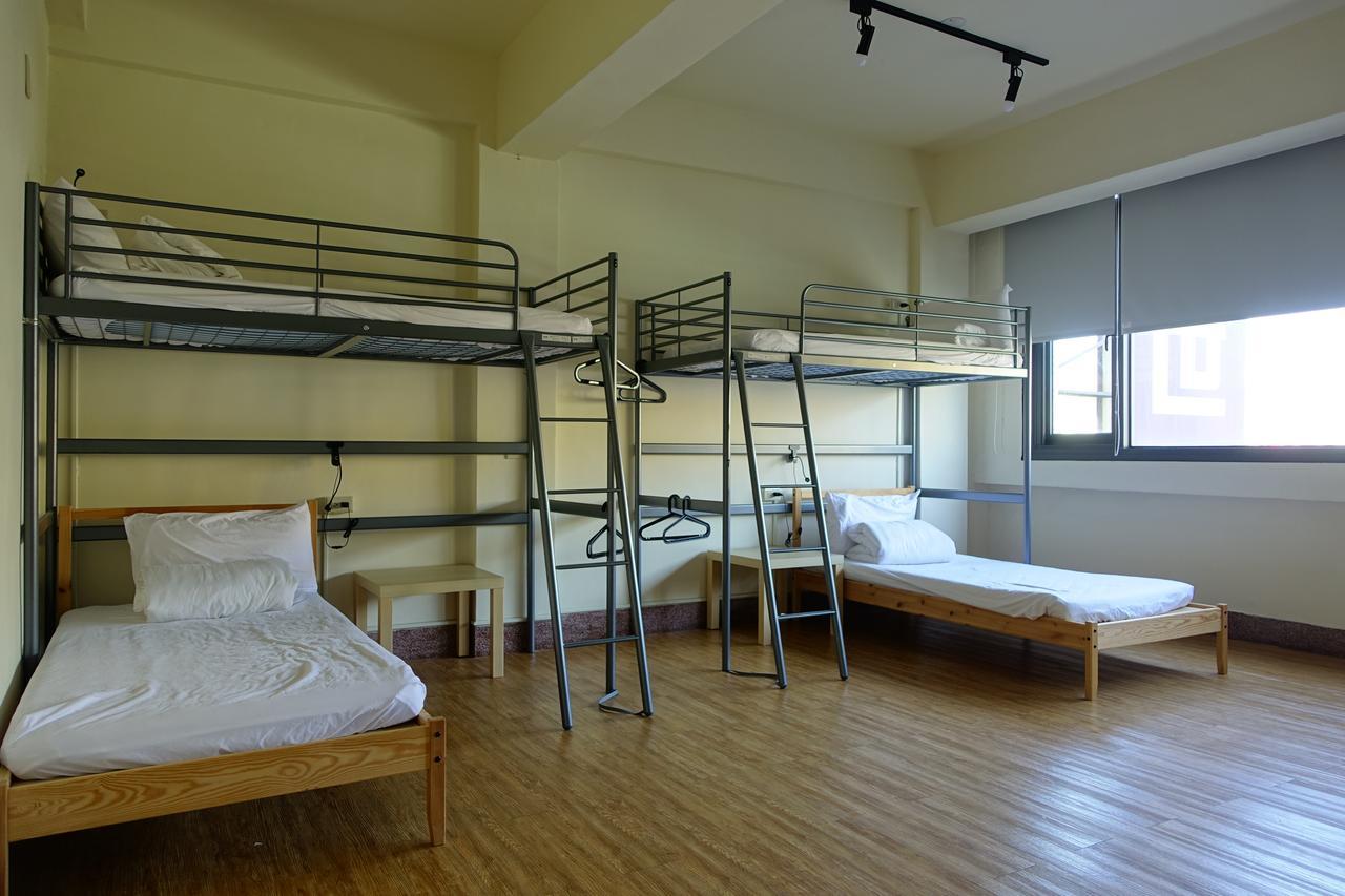 Chiayi Petite Hostel Ngoại thất bức ảnh
