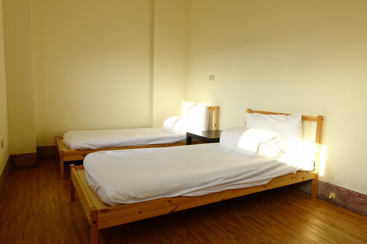 Chiayi Petite Hostel Ngoại thất bức ảnh
