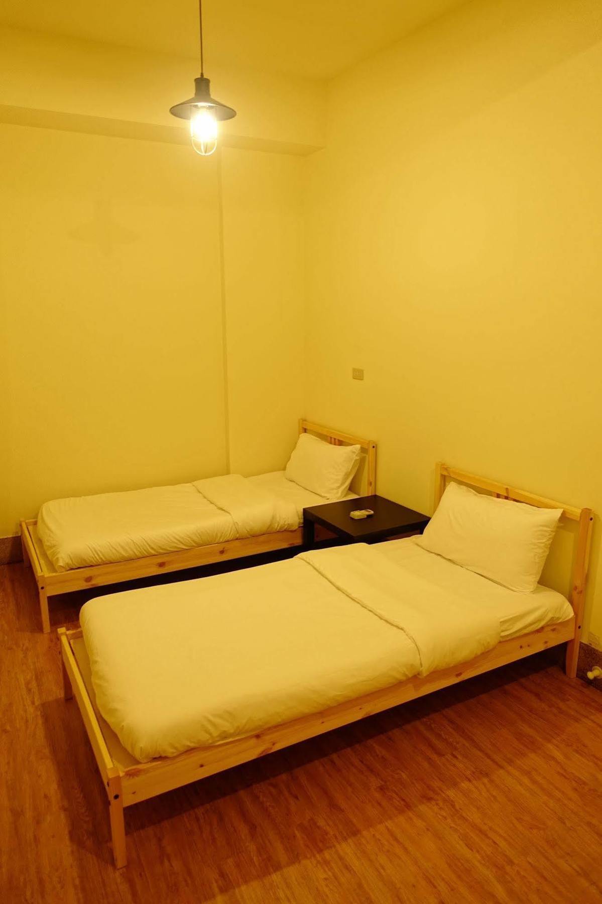 Chiayi Petite Hostel Ngoại thất bức ảnh