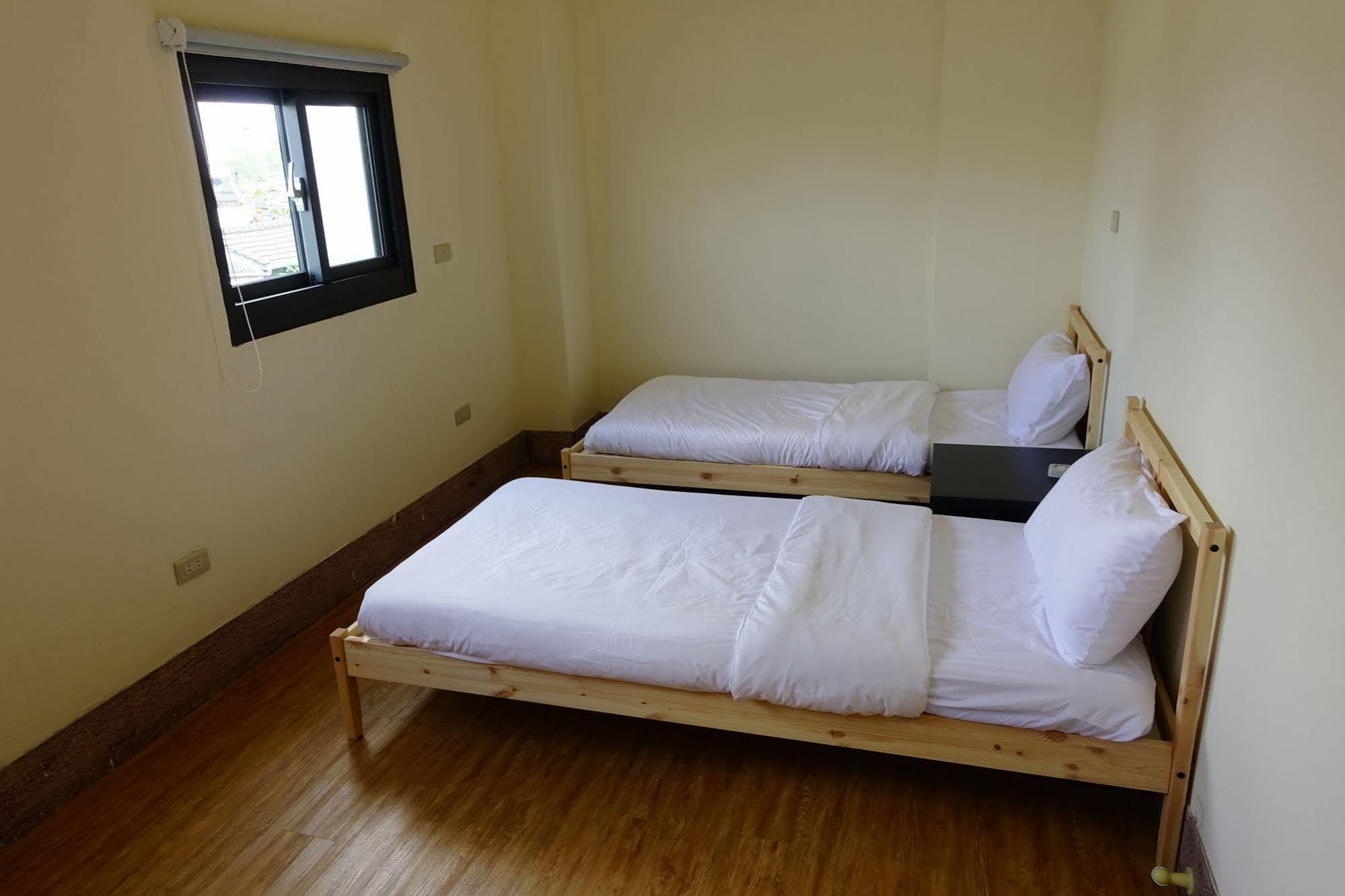 Chiayi Petite Hostel Ngoại thất bức ảnh