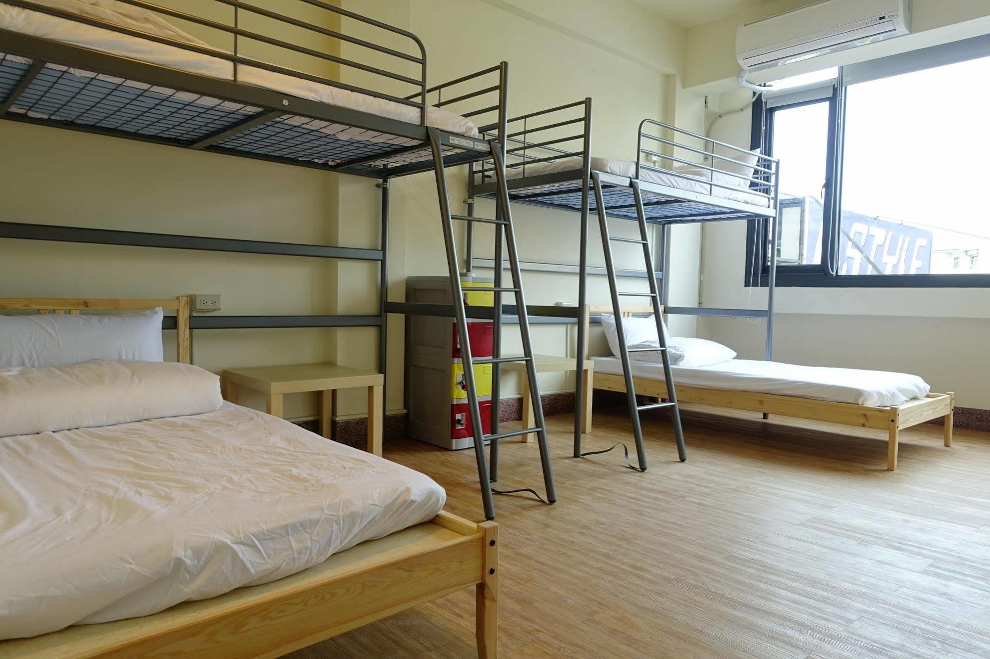 Chiayi Petite Hostel Ngoại thất bức ảnh